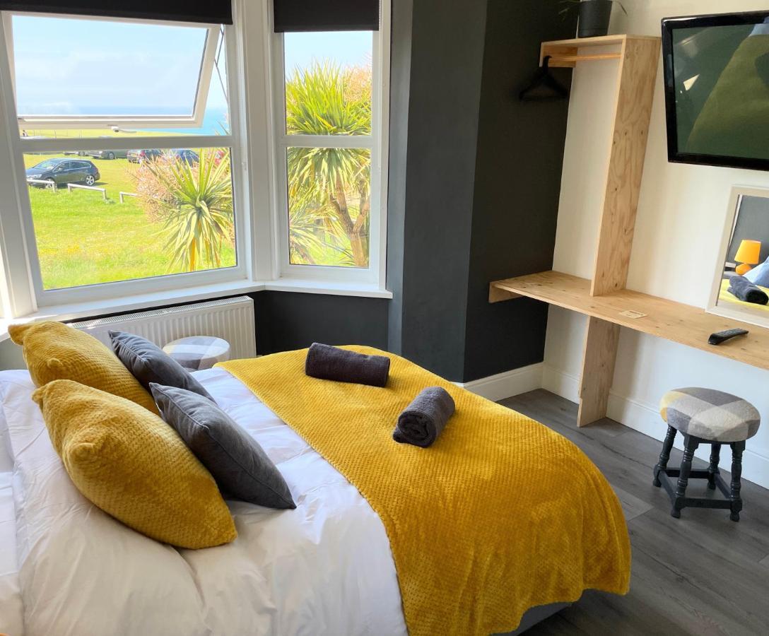 Breakers Guest House New Quay Extérieur photo