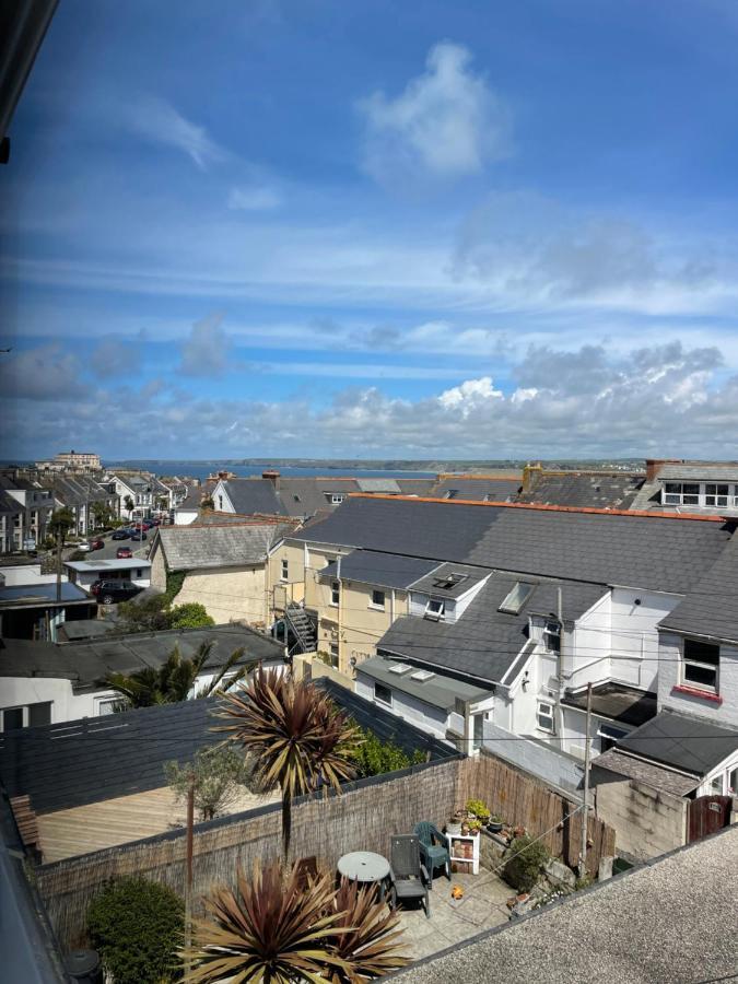 Breakers Guest House New Quay Extérieur photo