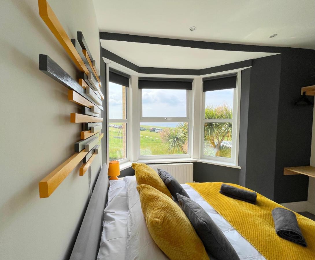 Breakers Guest House New Quay Extérieur photo