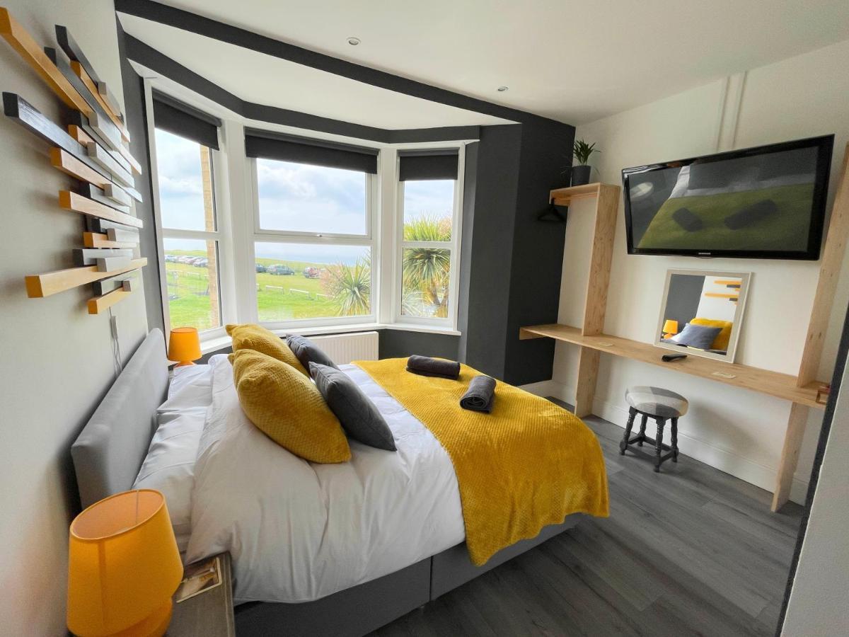 Breakers Guest House New Quay Extérieur photo