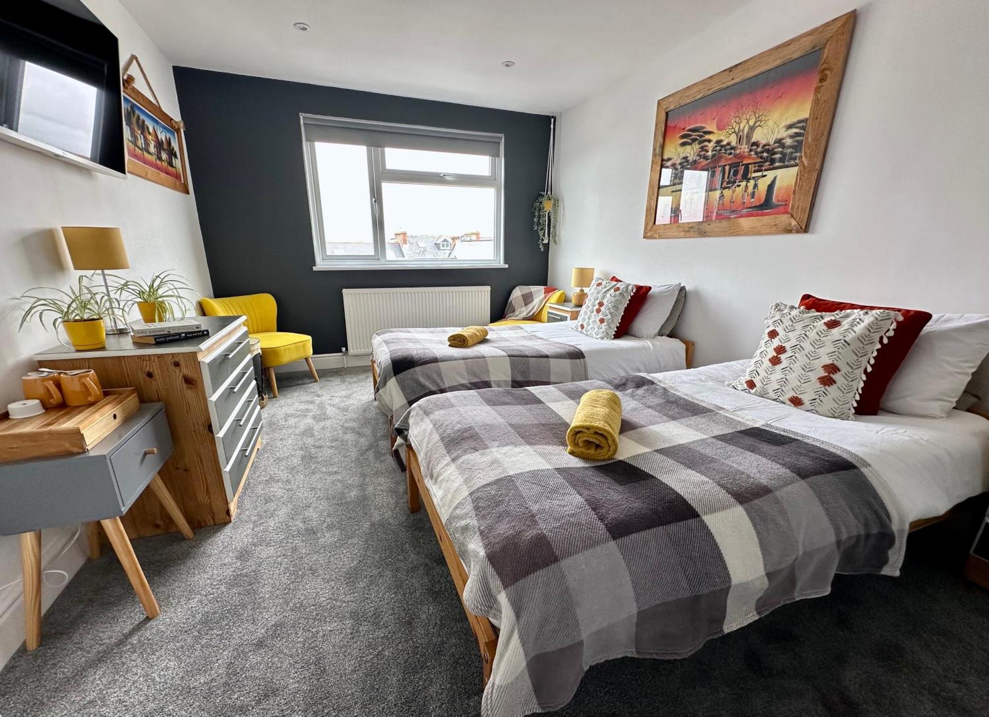 Breakers Guest House New Quay Extérieur photo