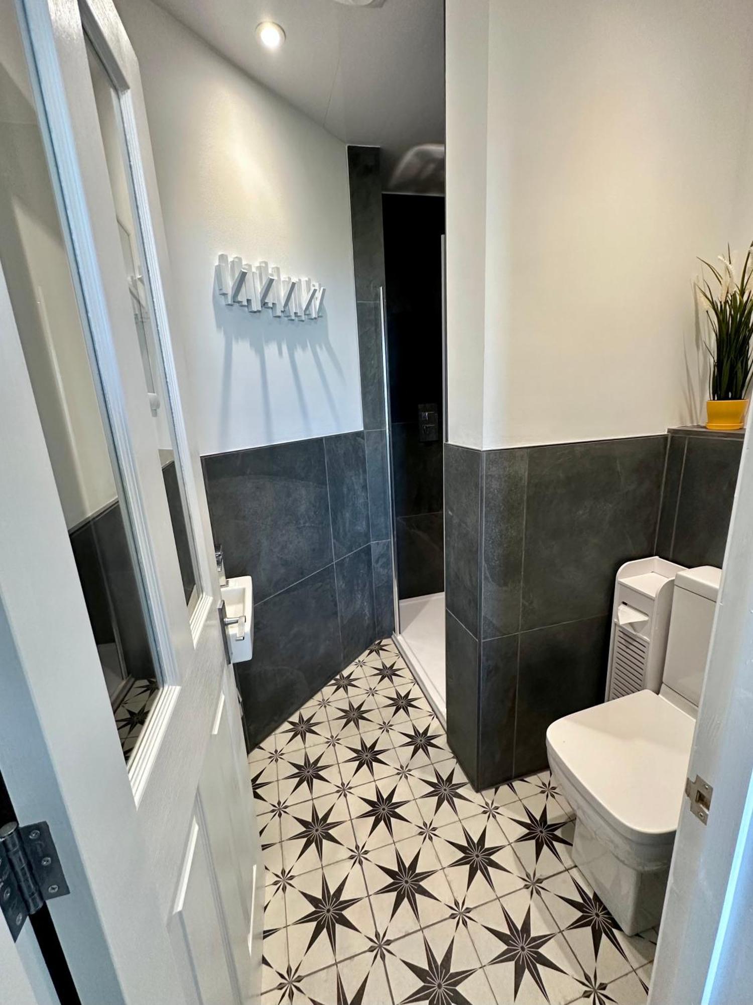 Breakers Guest House New Quay Extérieur photo